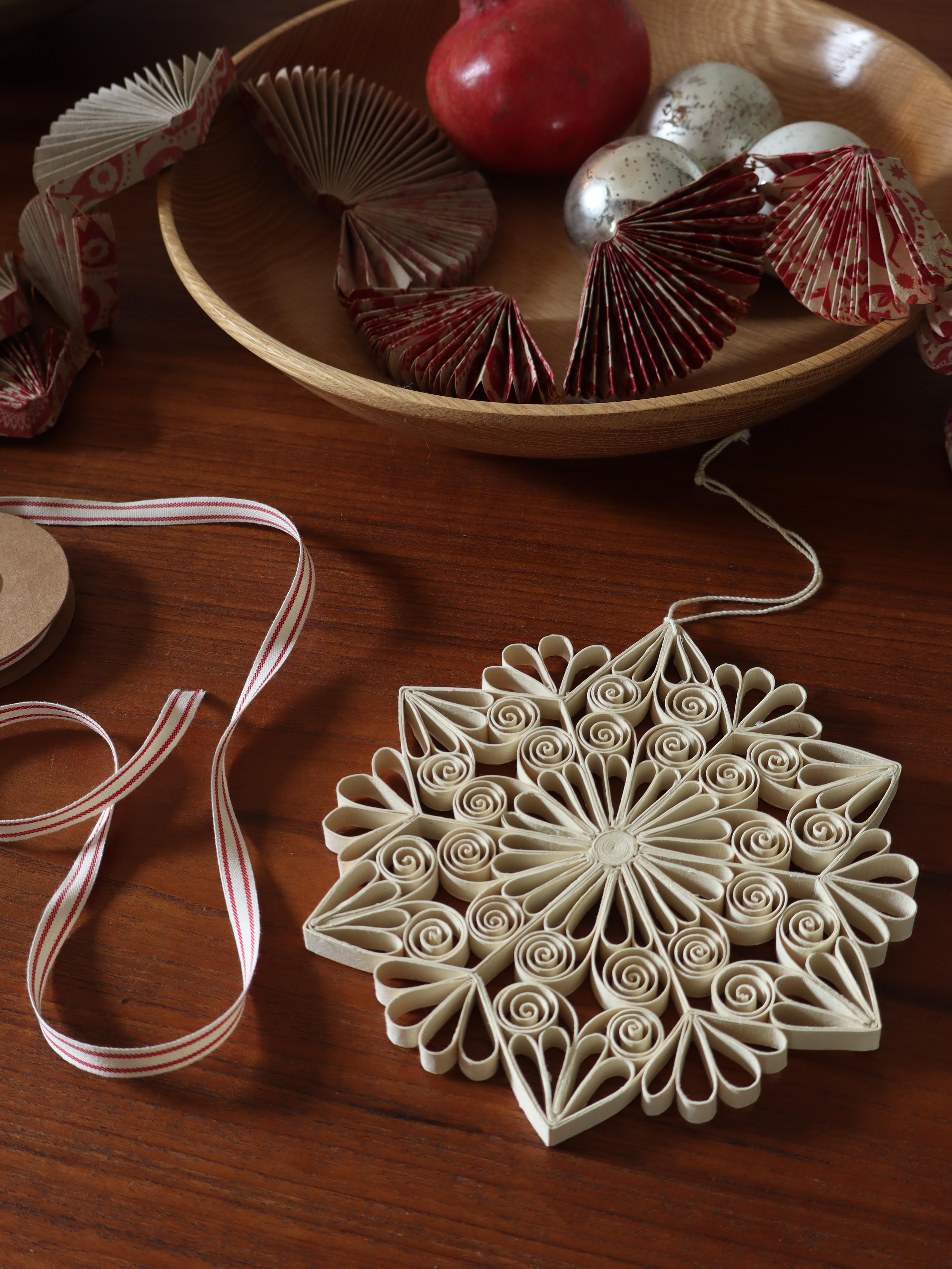 Large Quilled Snowflake with Box