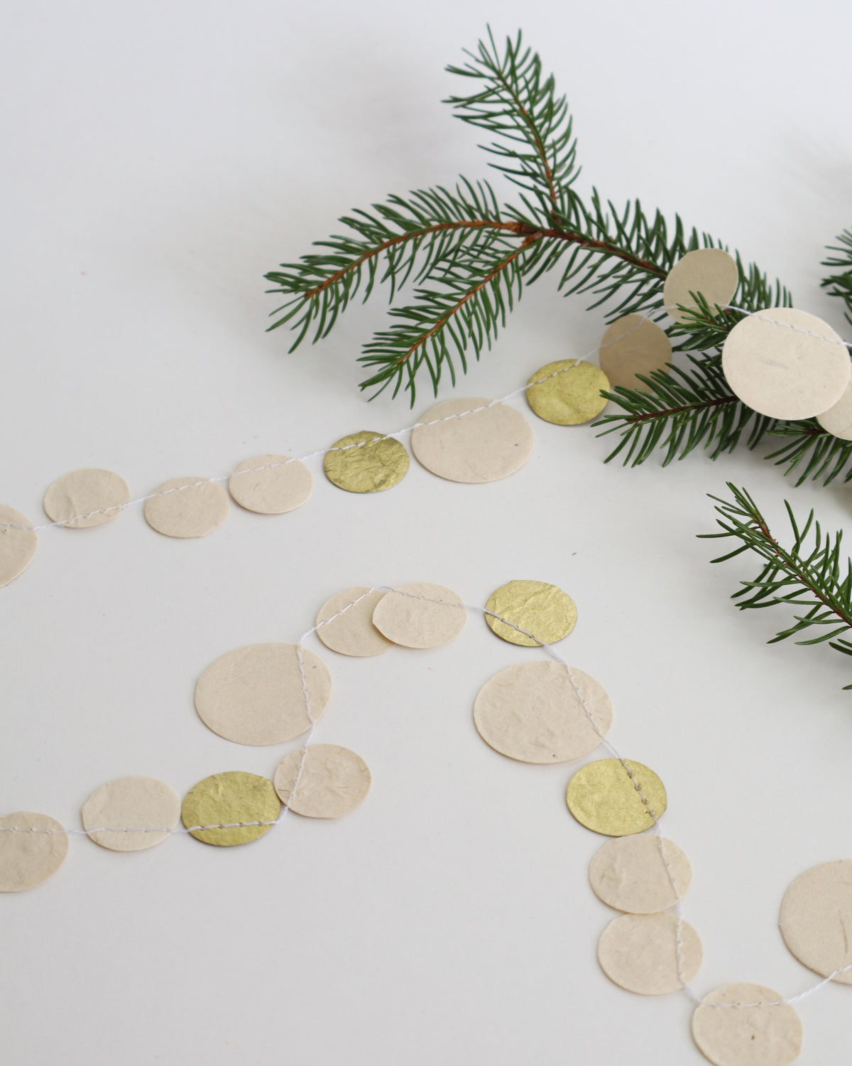 Gold/Natural Dot Garland