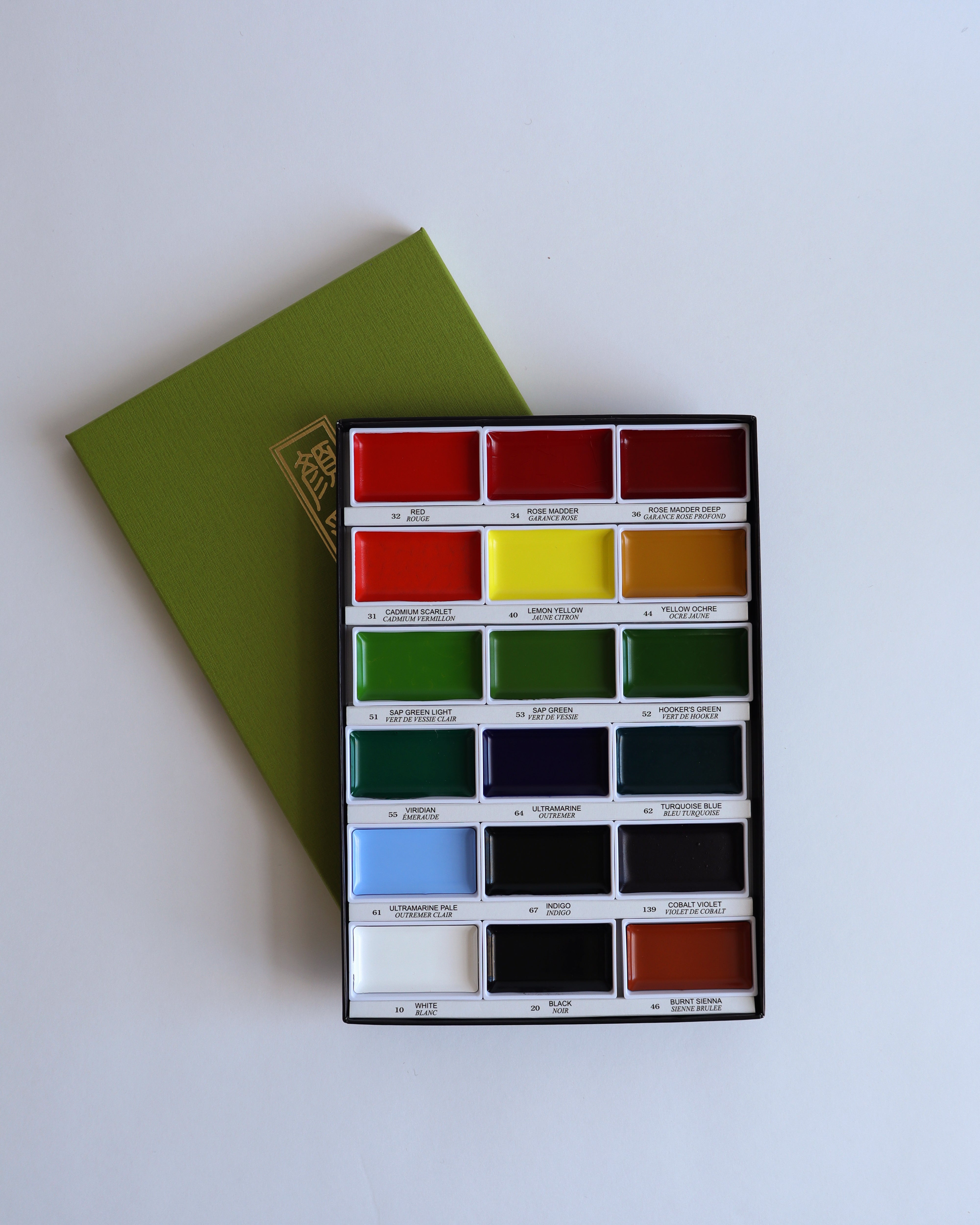 Kuretake® Gansai Tambi Watercolor Pans: 18 Color Set