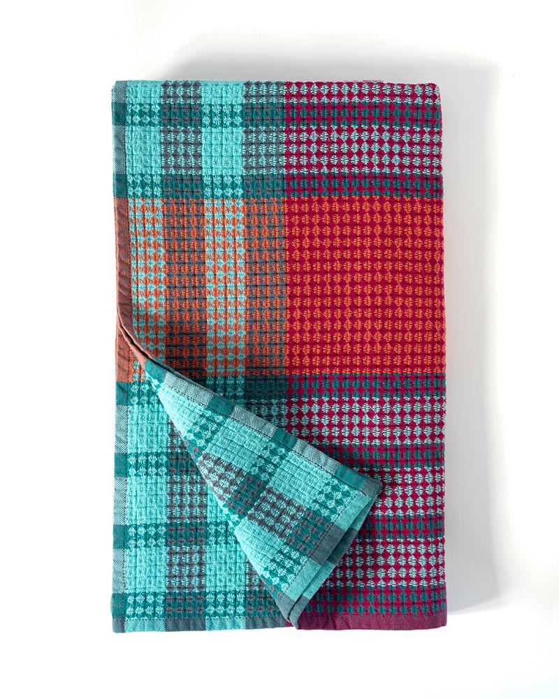 Scout Beach Towel Cerise