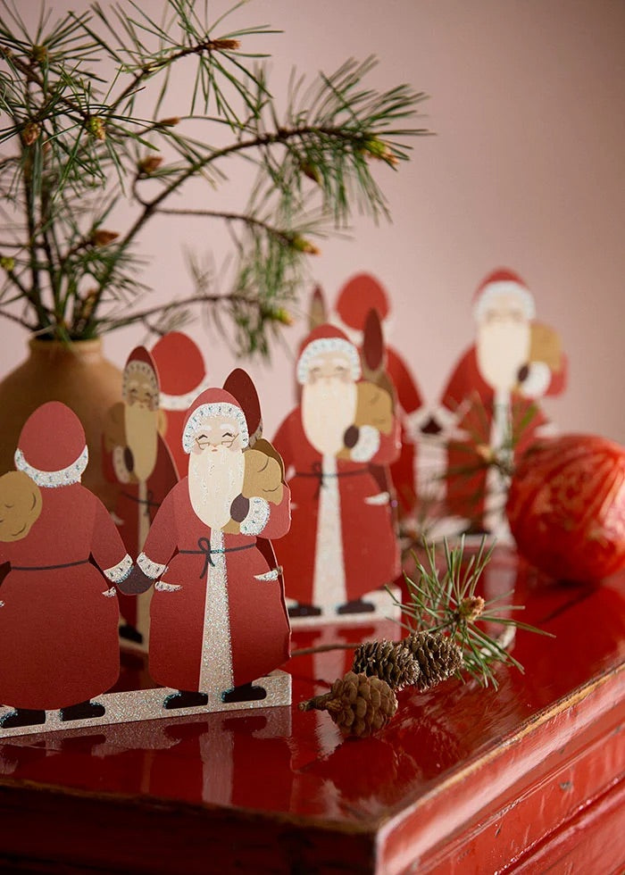 Santa Table Garland